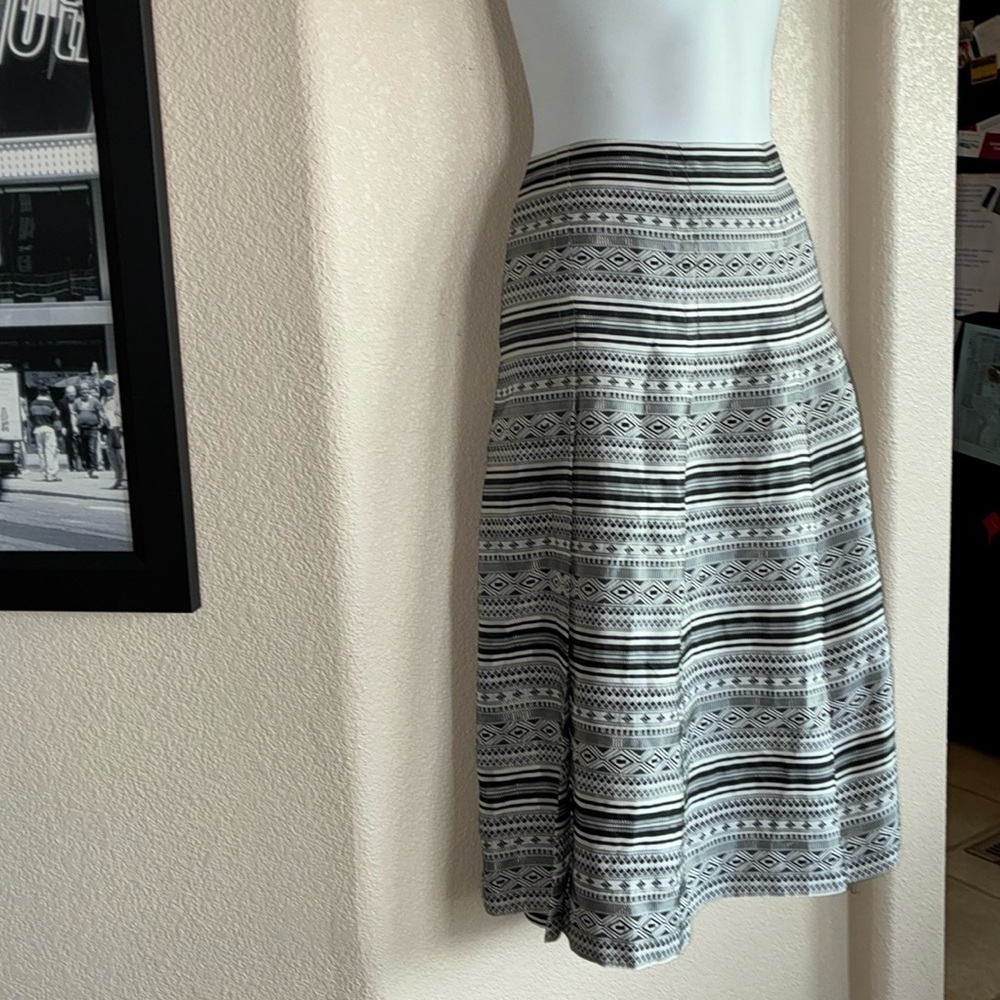 Nine Wear skirt, full with pleats, black & white woven stripe & pattern. 16 EUC - Picture 5 of 17